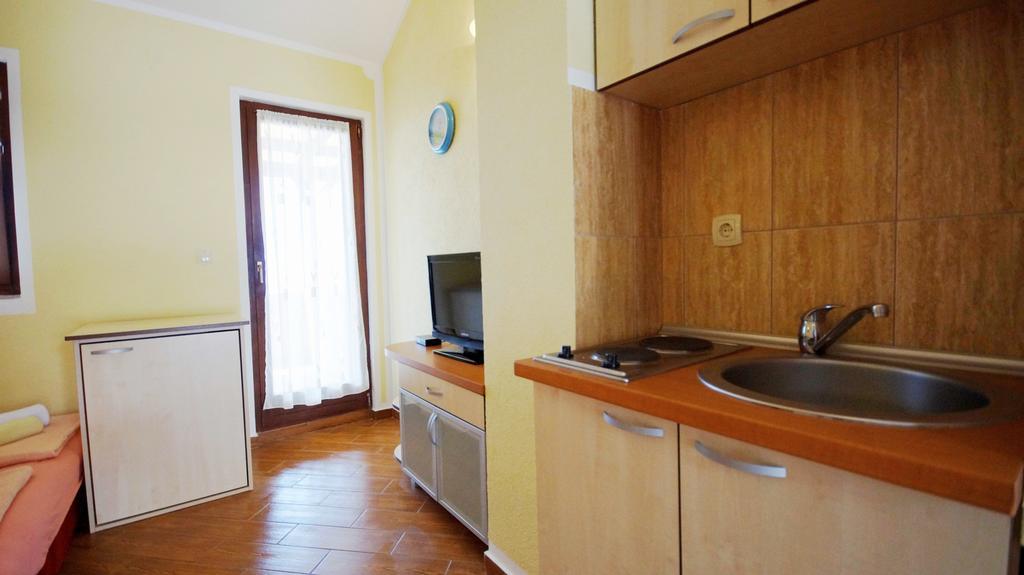 Apartmani Zona スヴェティ・ステファン エクステリア 写真
